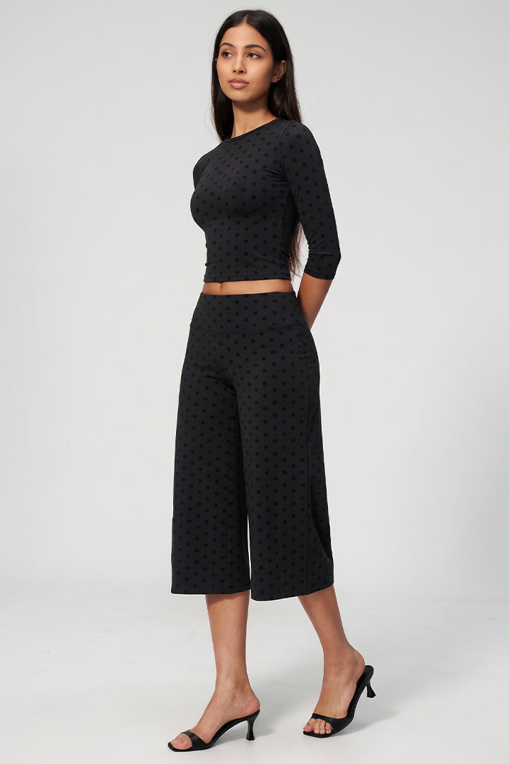 Black dotted long-sleeve crop top and wide-leg culottes 2-piece set